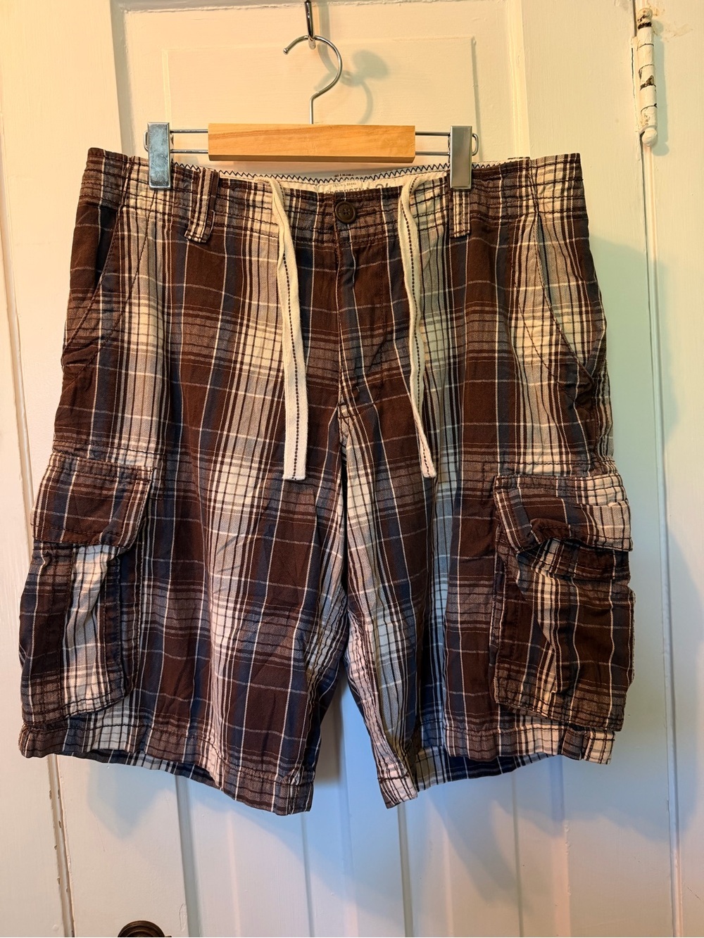 Y2K Aeropostale Brown Plaid Cargo Shorts